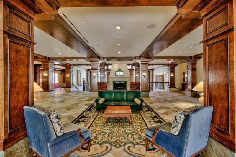 Sun Peaks Grand Hotel & Conference Centre Buitenkant foto